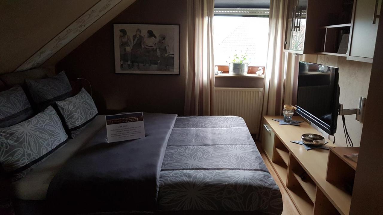 Pension Buetterich Apartment Husum  Exterior foto